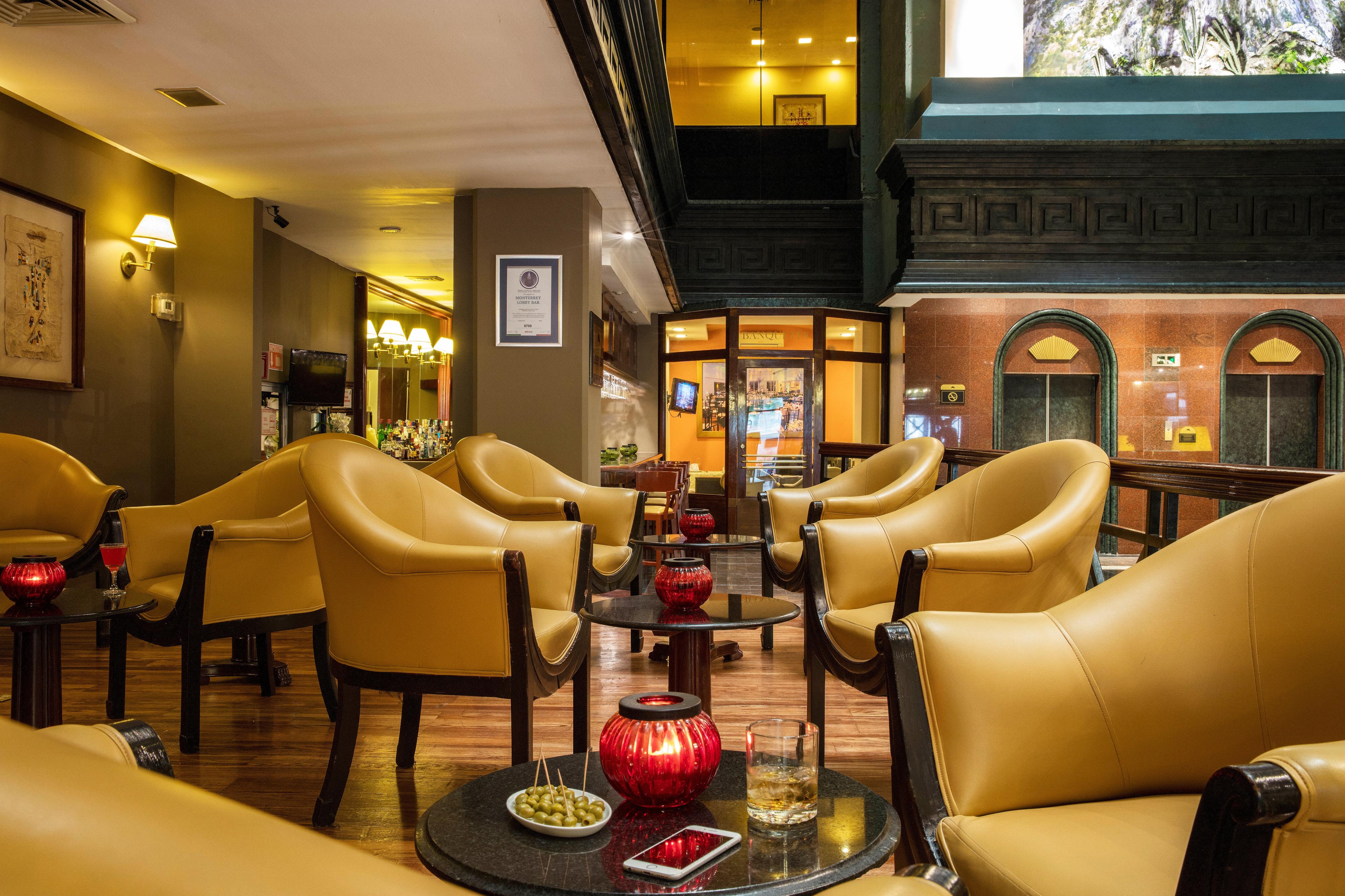 Krystal Monterrey Hotel Eksteriør billede