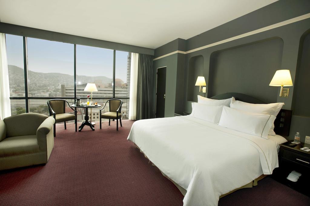 Krystal Monterrey Hotel Eksteriør billede